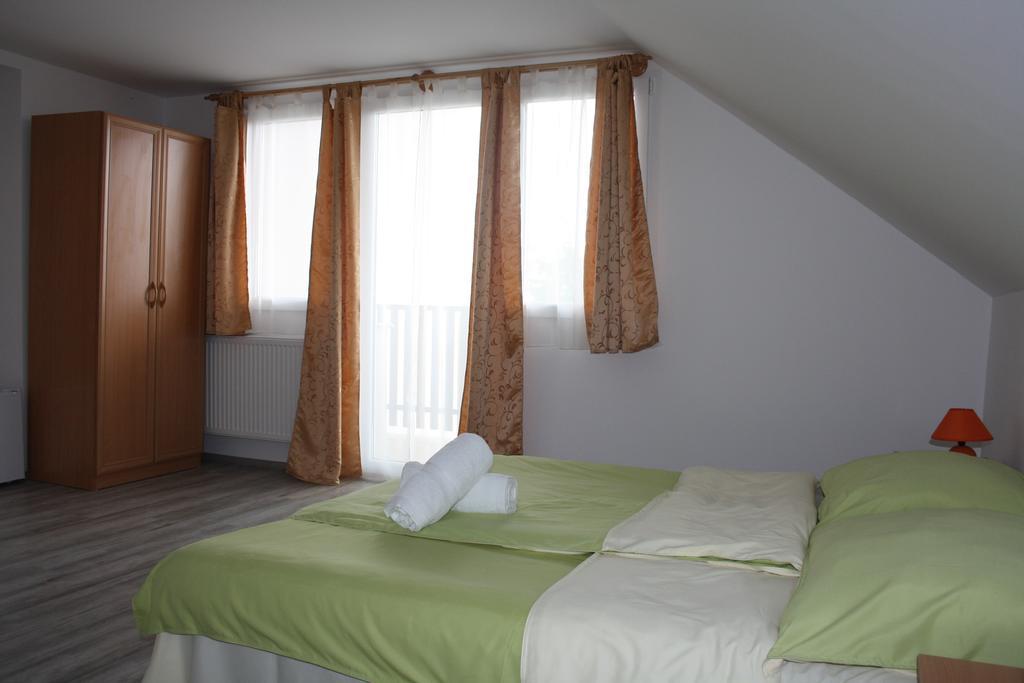 Berkes Vendeghaz Bed & Breakfast Badacsonytordemic Room photo